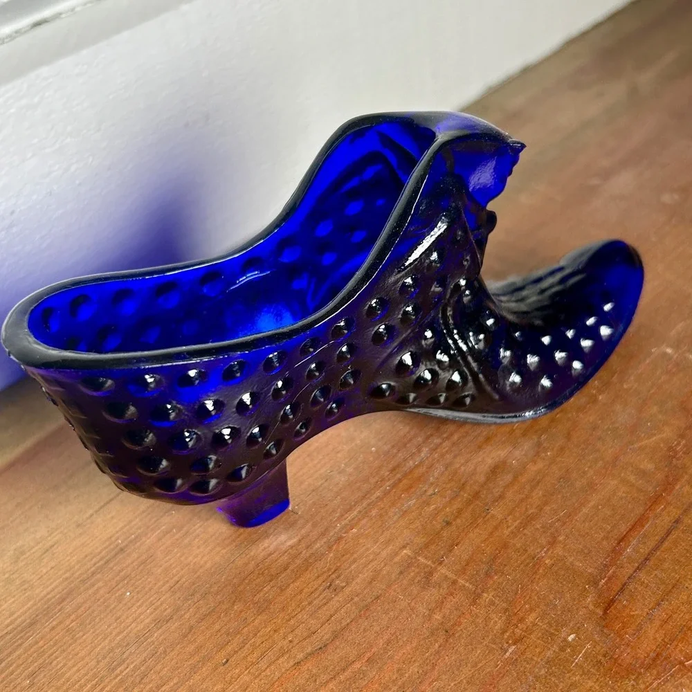 Fenton vibrant cobalt